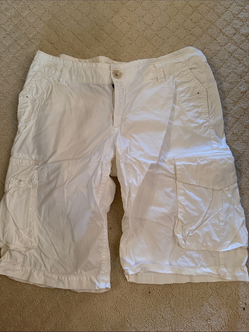 Banana Republic White Cargo Shorts with Flap Pockets
